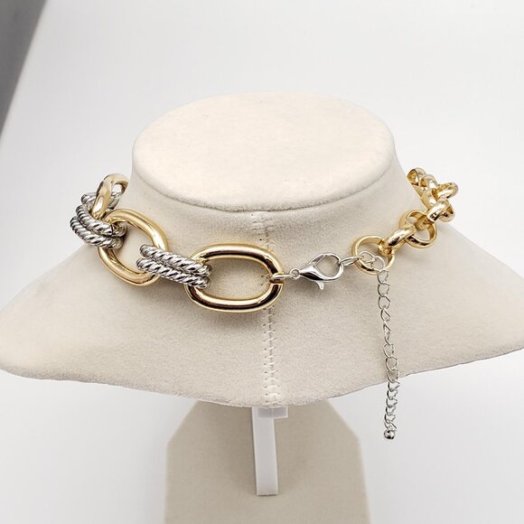 Authentic Louis Vuitton Gold Padlock w/ Unbranded Fashion Geometry Necklace - Picture 5 of 8